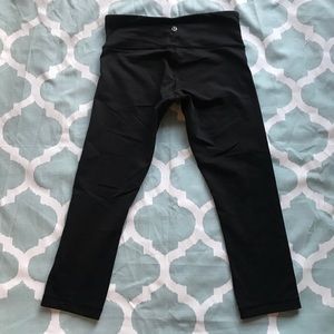 Lululemon capris leggings